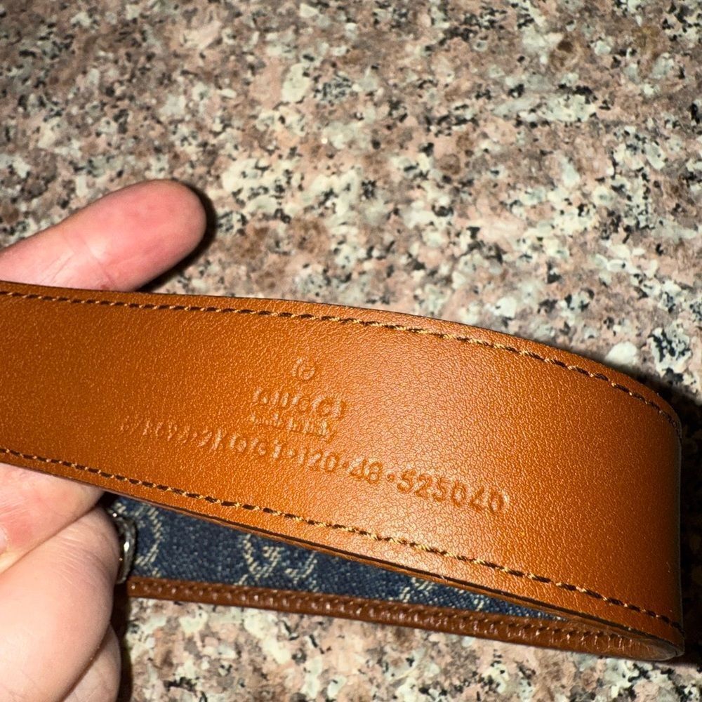 Brand new Gucci belt denim gg logo all over belt size 115 and 120 aval - Picture 6 of 7